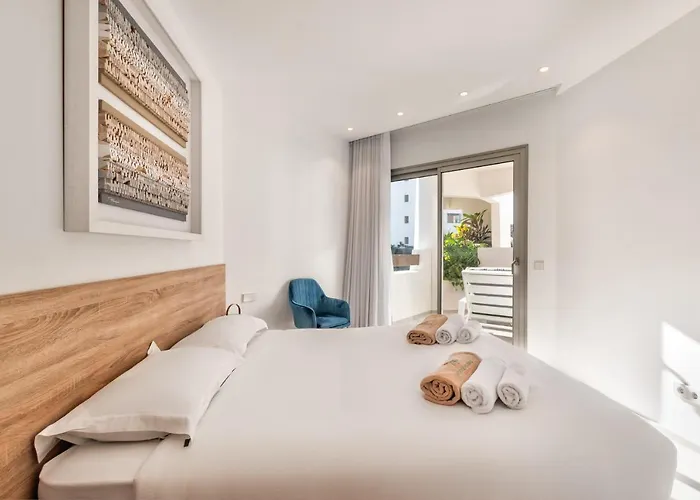 Jardines - Avago 2 1 Pool View 2b